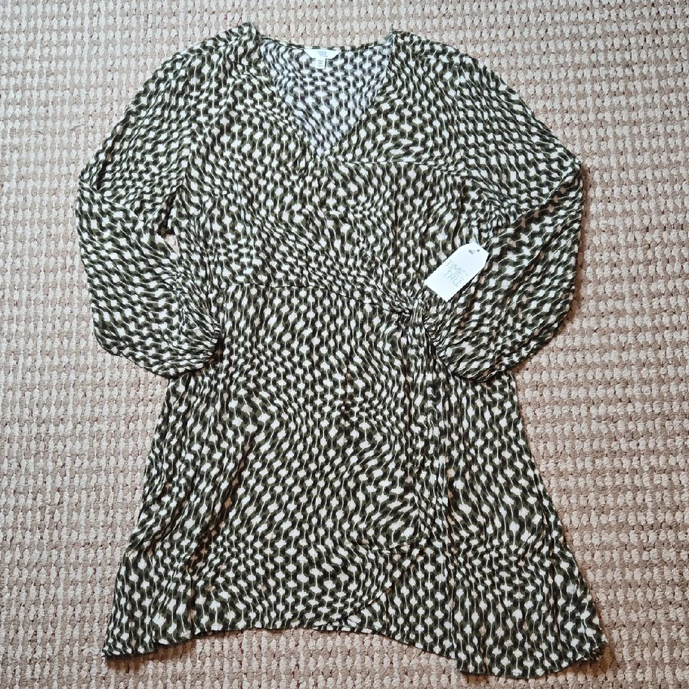Livaeco Viscose Birla Cellulose XXXL 22 Green Field Wrap Plus Size Dress